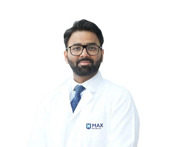 Dr Prankul Singhal